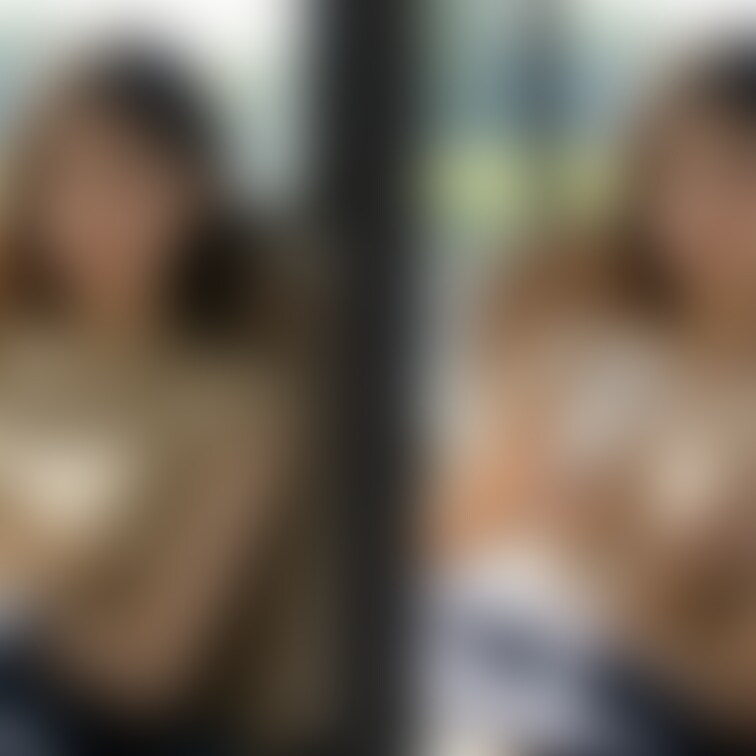 着衣と脱衣を並べた画像です。画像№505