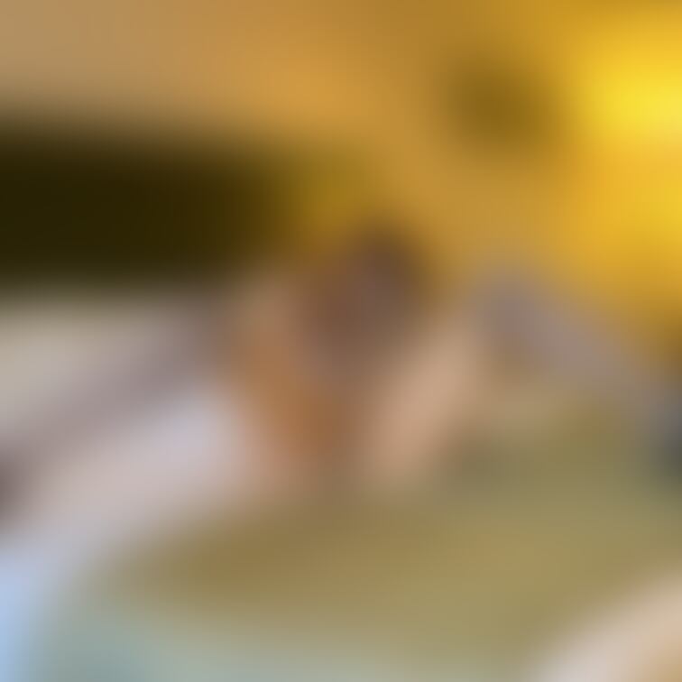 こんなにぃ、、
大股開きしちゃって、、
愛揶、、はしたないかなぁ。。。