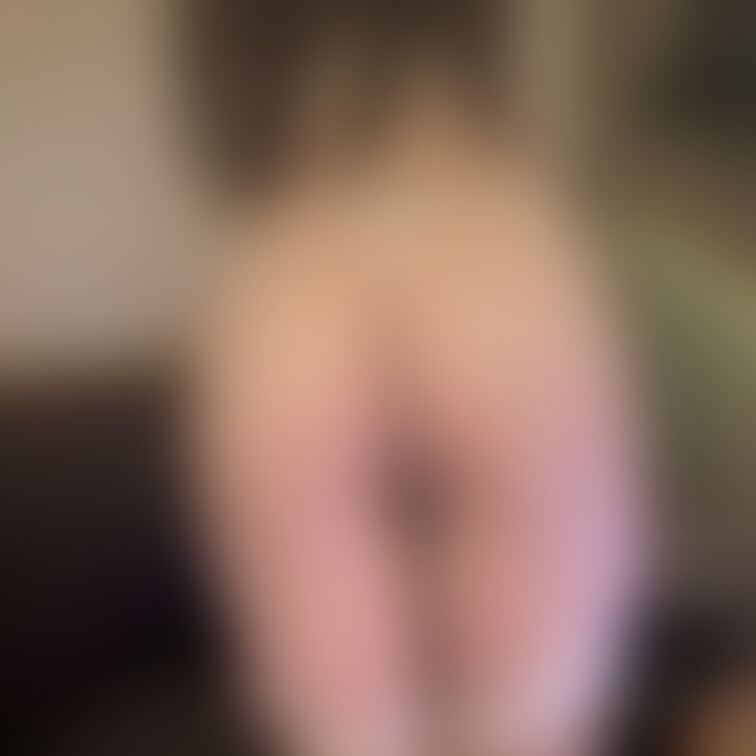 ゆりあの投稿お尻って少なめかも…お尻好きですか？🥺
好きな人多かったらたくさん載せていきたい💕