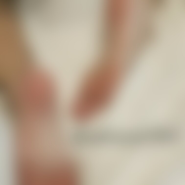 パリピデリヘル嬢22歳の足裏 第1弾です。いやもうノリがめちゃくちゃ若い子で、沢山は撮れなかったけど割とすんなり撮影はO