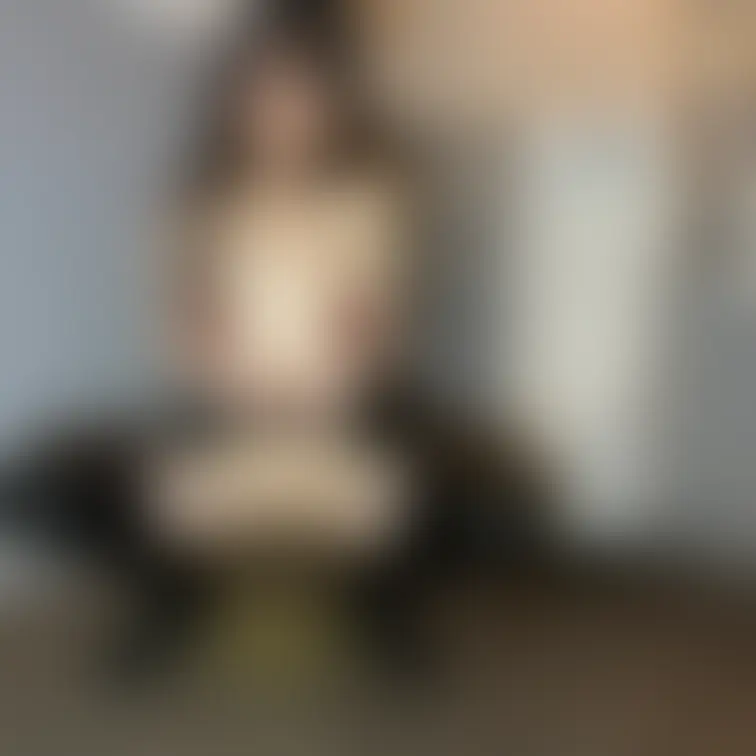 ホタルコスプレ♡公園の男子トイレに設置中の公衆肉便器です、、♡
💋全ての顔出し画像、動画が見れるのは
『肉便器り