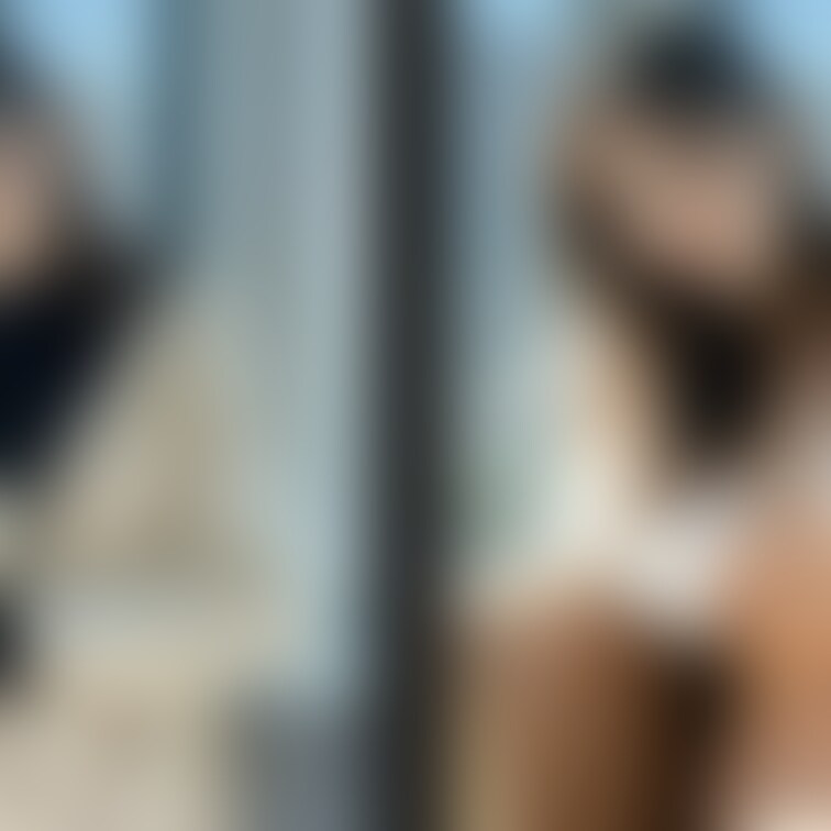 画像№1331   着衣と脱衣を並べた画像です    ※有料プラン用