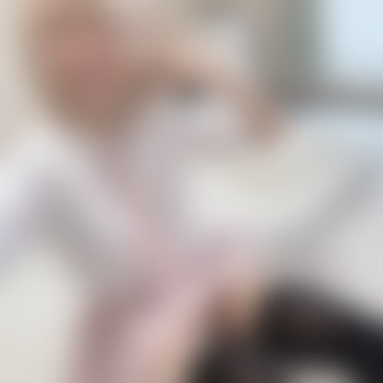 金髪制服コスです👱🏻♀️🎀
【みみからのお願い💕】
♡印をポチッとしてくれると
投稿の励みになります🐬