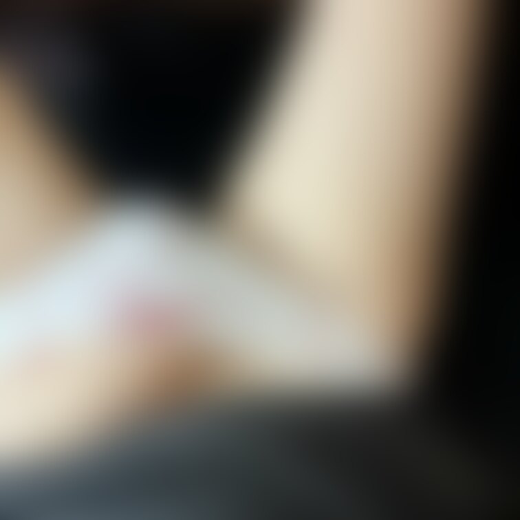 ネカフェでAV観てるとすぐに触りたくなっちゃう。
パンツの中トロットロ…