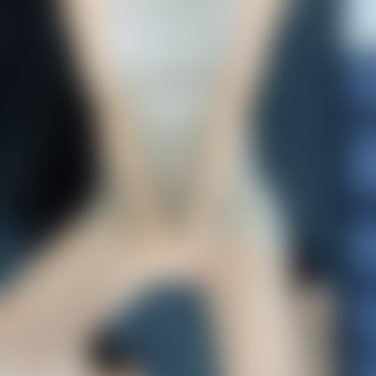 こんばんは🥰
たまには有料会員さんにも焦らしてみる😂笑
ギリギリ見えないほうが興奮して好きって人いますか？❤️
