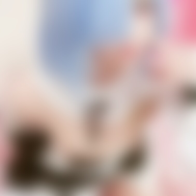 Re:ゼロから始める異世界生活　レム
のコスプレエロ写真だよ～💓

フォローとお気に入りしてね😍