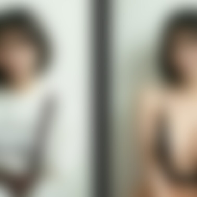 着衣と脱衣を並べた画像です。画像№988