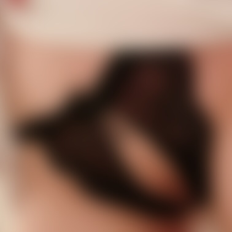 穴あきおパンツ