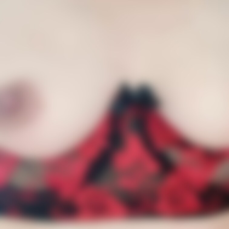 オープンバストの下着で、いやらしいおっぱいを堪能してください🥺