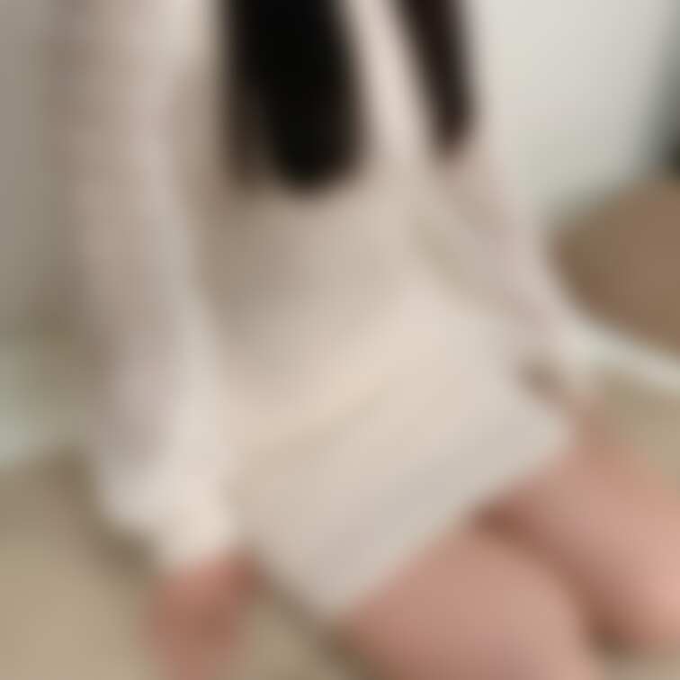 スレンダーで超エロい人妻さんとハメ撮りSEX個人撮影しました★
おっぱいから攻めてみたらすぐに喘ぎだしました！
手マ