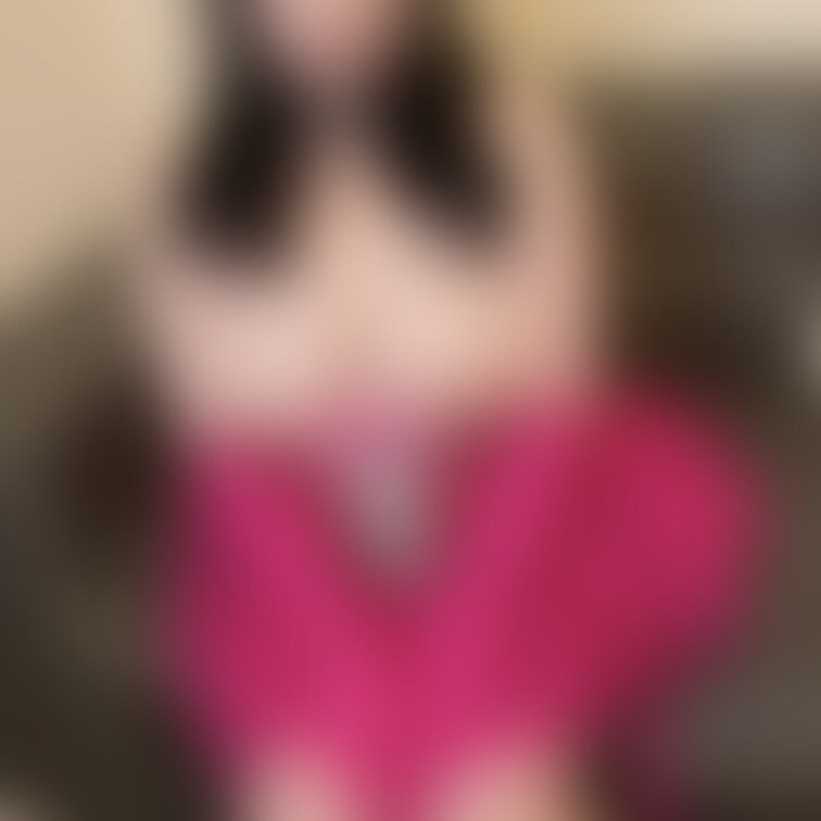 淫乱バニーちゃんのおっぱいポロっな写真を含め少し刺激的な写真５枚アップしました💕
