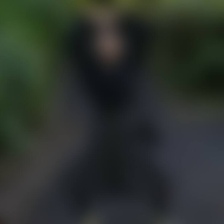 #018_MIYU
MIYUちゃんの「野外露出とまっぱで大量放尿」(6/31ページ)
23歳の大学生MIYUちゃ