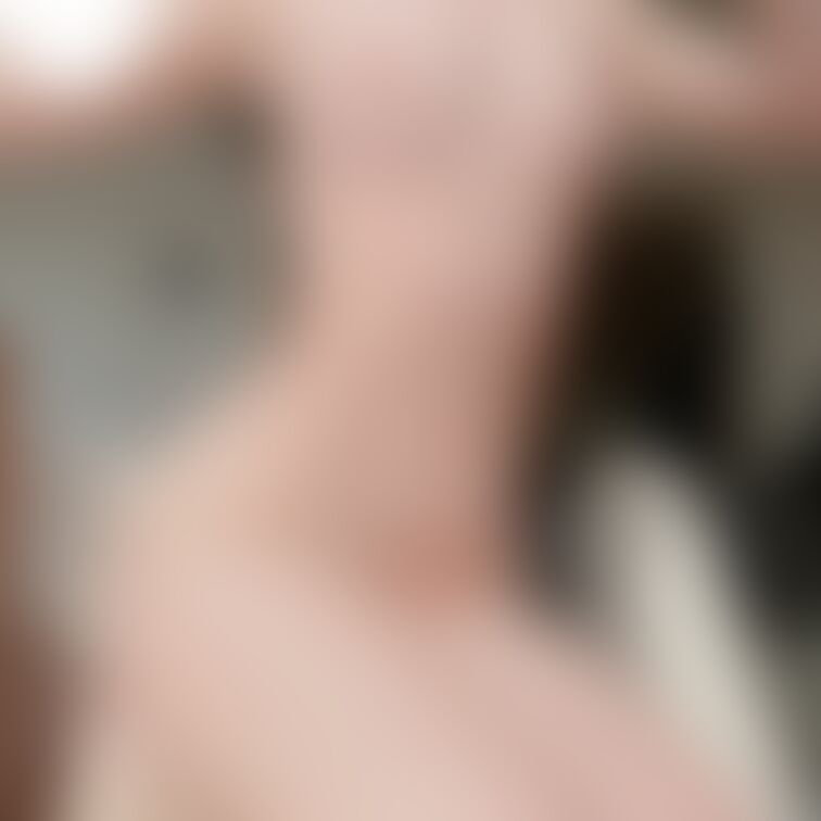 ヌード写真集②
Xでは見れない全裸の写真集です🙈💕
普段見せてないところまで丸見えで恥ずかしい、、