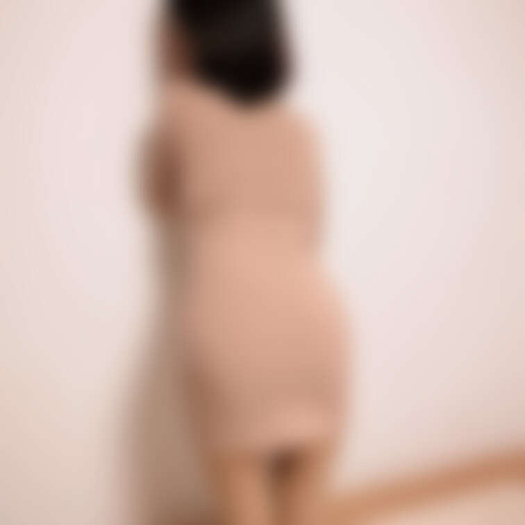 後ろから捲り触ってみました🤭
人妻の中身はこんな感じです〜
何人もの手でこねくり回して欲しい🥰

イイネ💗やコメ