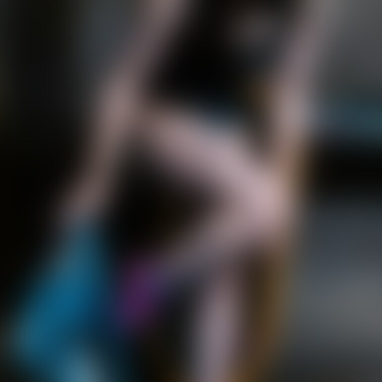 Myfansで登録して頂いている方には
こういうオフショットもお披露目したいです🌸