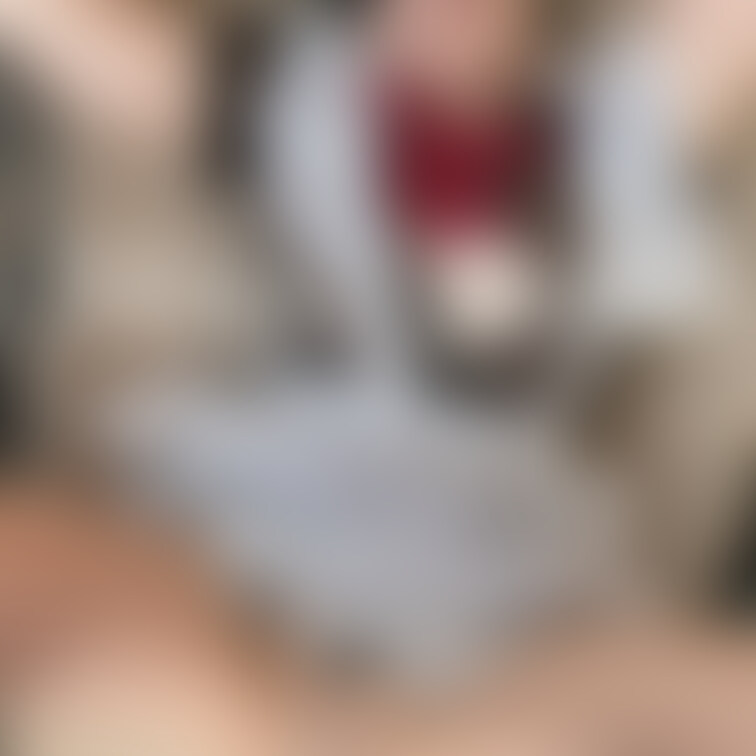 押し倒されちゃった🥺

メイド服着てるのに淫らな姿をお見せしてごめんなさい。。。



押し倒され友達からく