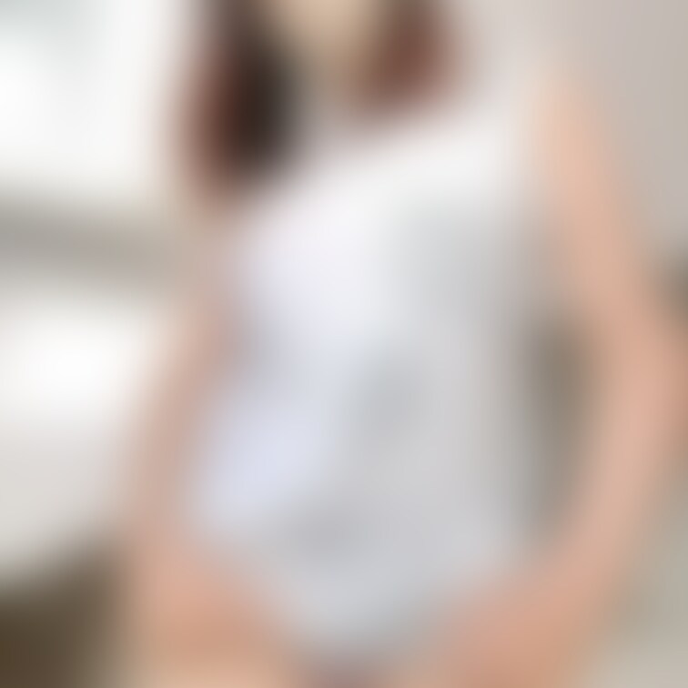 チラッ☺️✨

このパンツ可愛いでしょ？
お気に入りだったの💕

パープルカラーも良いよね😊
