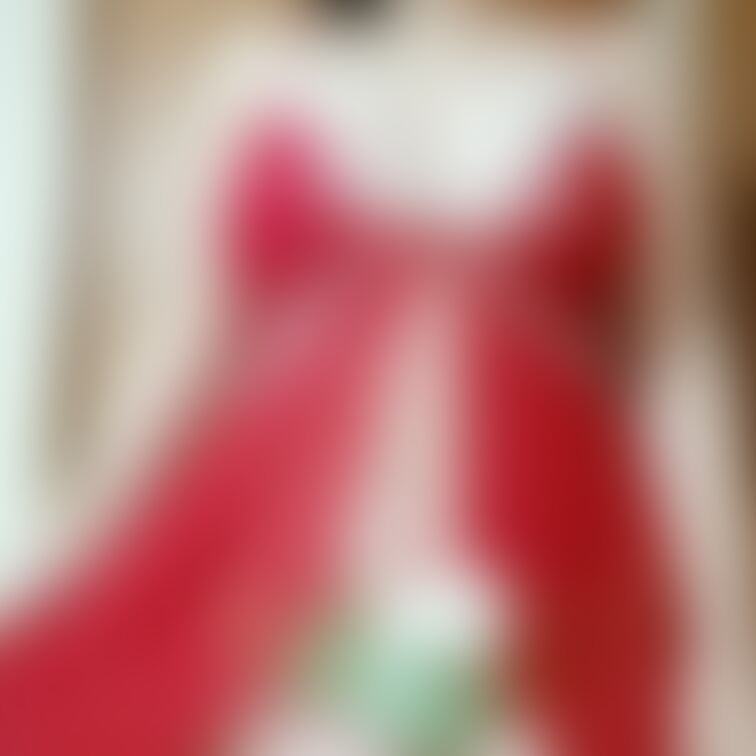 クリスマスイブ🎅
今年もサンタコスしてみました❤️💚
