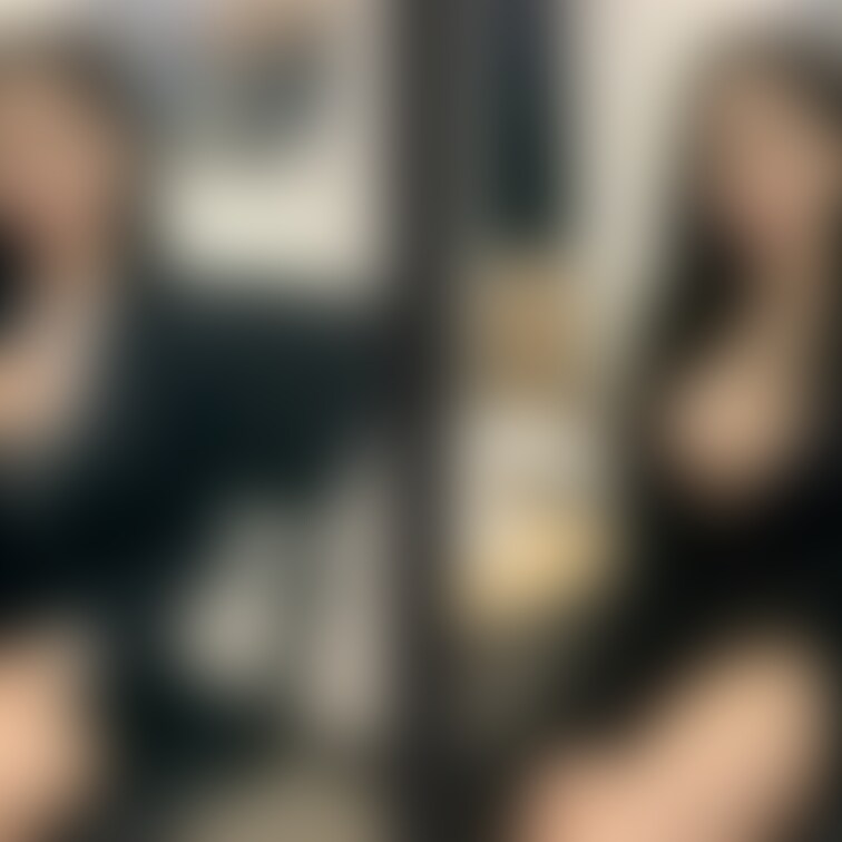 着衣と脱衣を並べた画像です。画像№1011