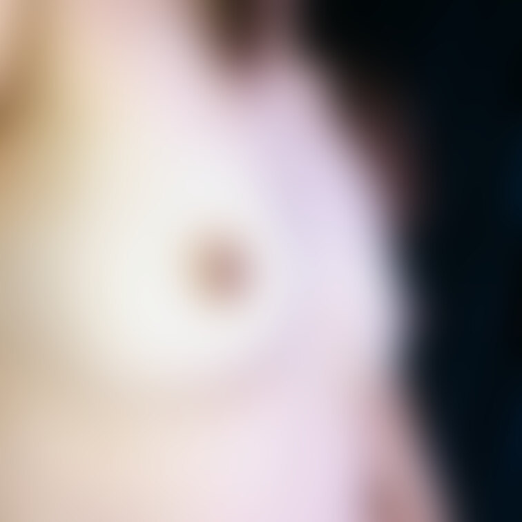 おっぱい近影
手のひらサイズですが許してくれますか