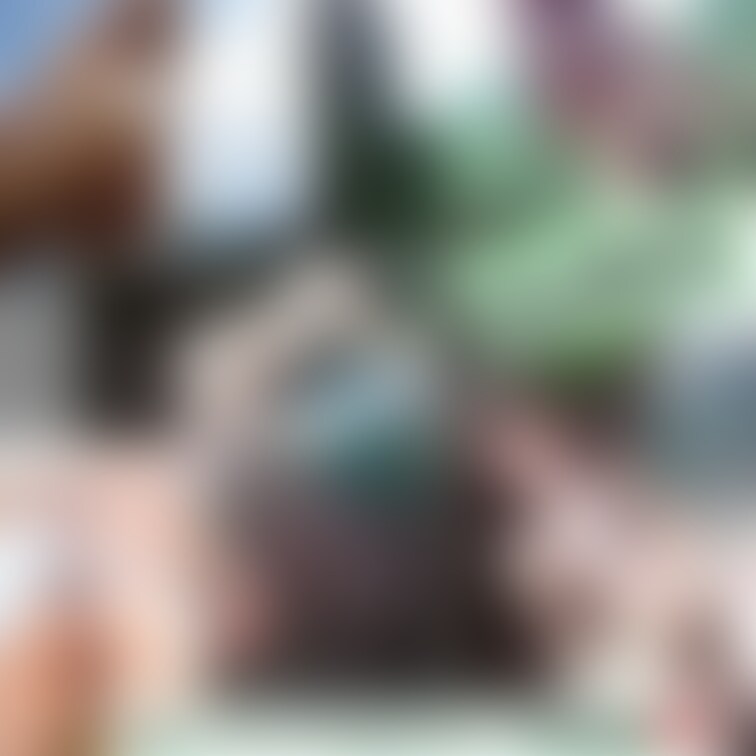 【お盆休み限定商品】山の日♥️山とマイクロビキニ写真集 12枚
(りかはおとなです✨成人してます☘️)
こんば