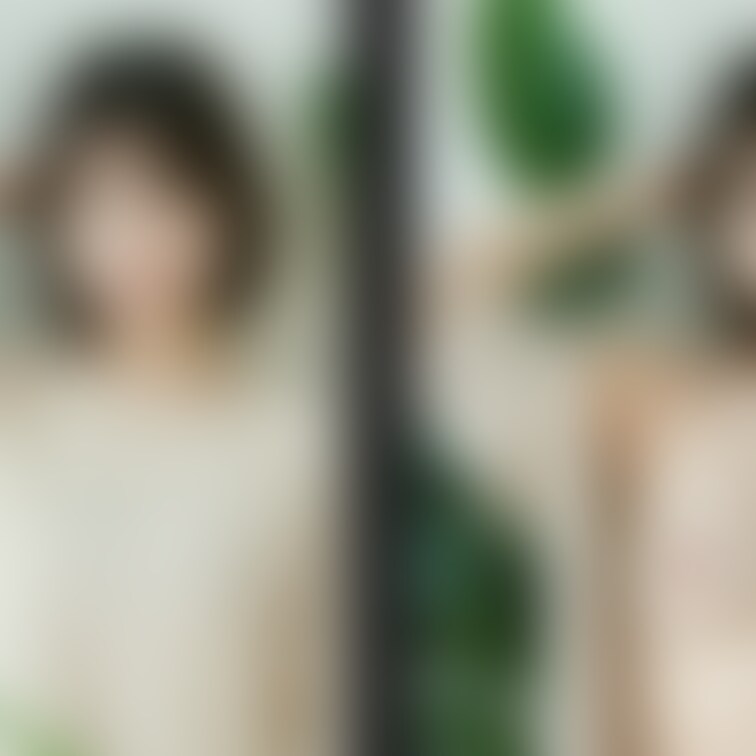 着衣と脱衣の並べた画像です    画像№1619