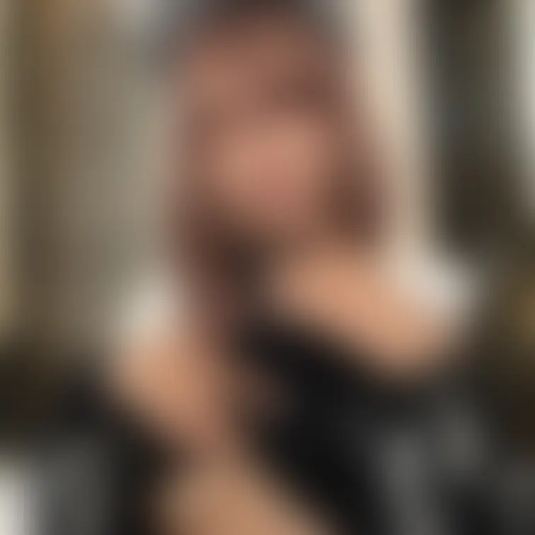 上の下着もチェックするんですか?🥰
えっと、服の上からのポッチみえませんか?
そうです、ノーブラですよ😘