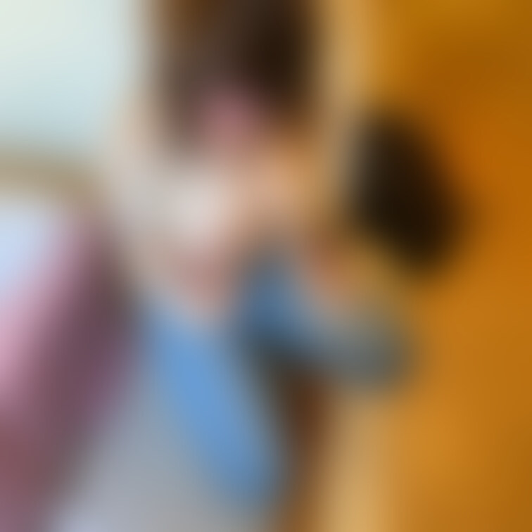ニップレスをとったらぴんぴんの乳首がでてきましたー！よかったらコメントくれると嬉しいですー！😽✨
