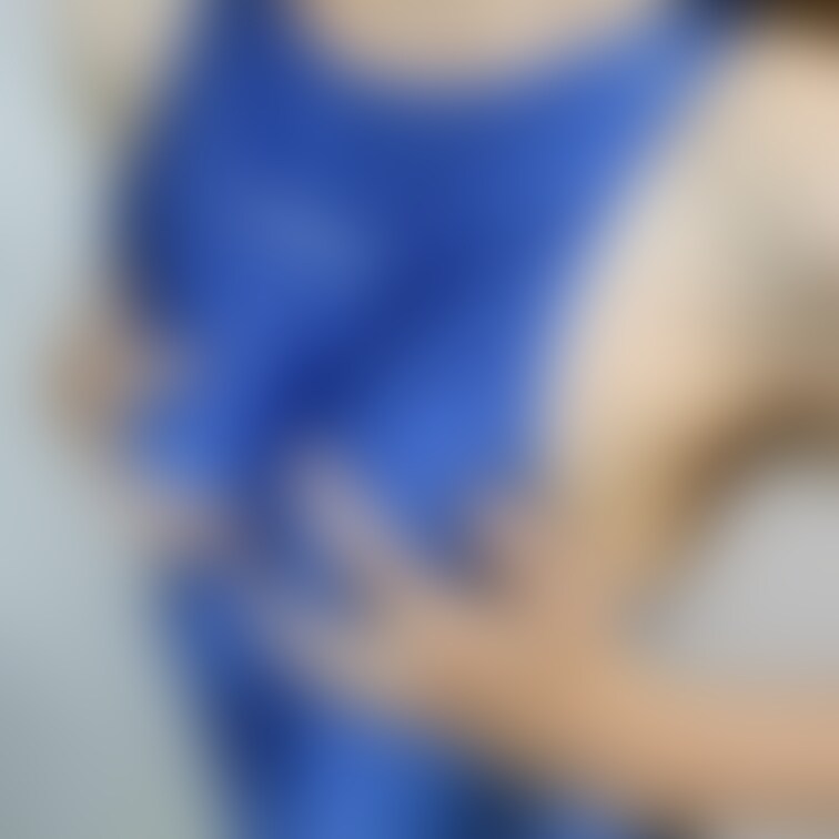 おっぱいを鷲掴み♡