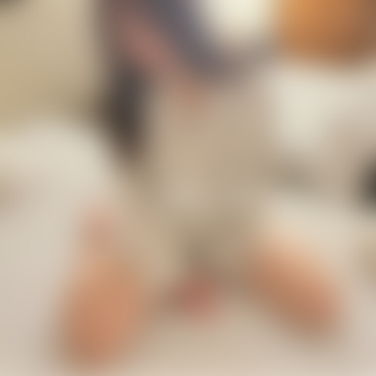 『事後おま○こを見せてくれるえっちな女の子』の写真詰め合わせです🤍

パイパンおま○こ見て下さい…

