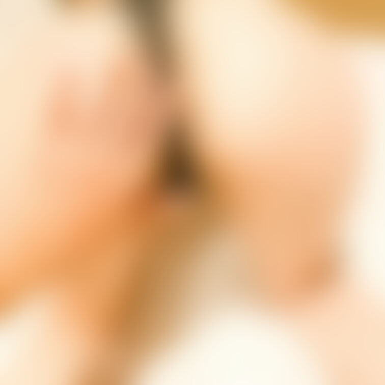優しくタッチ❤️