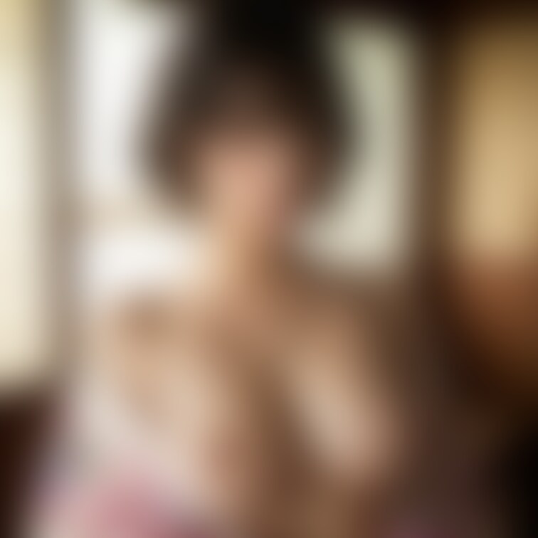 浴衣がはだけたエッチなお○○○さん