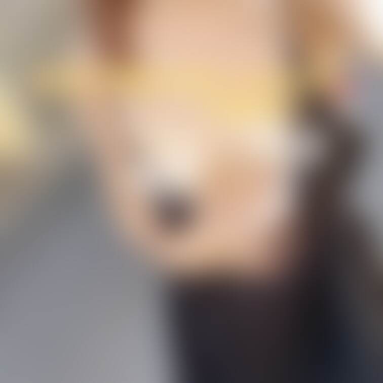 😶Smileぷらん😶

家の前でも、ベランダでもおっぱい出しちゃうあめ🍭…ご近所さんに見られたら大変なのにねぇ🙈//