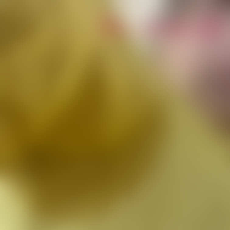 汗っかきの脇汗どんっ!笑
真夏は脇汗を気にして目立つ服はきませんが、エロ的にはありかと思い投稿しております!
刺さる