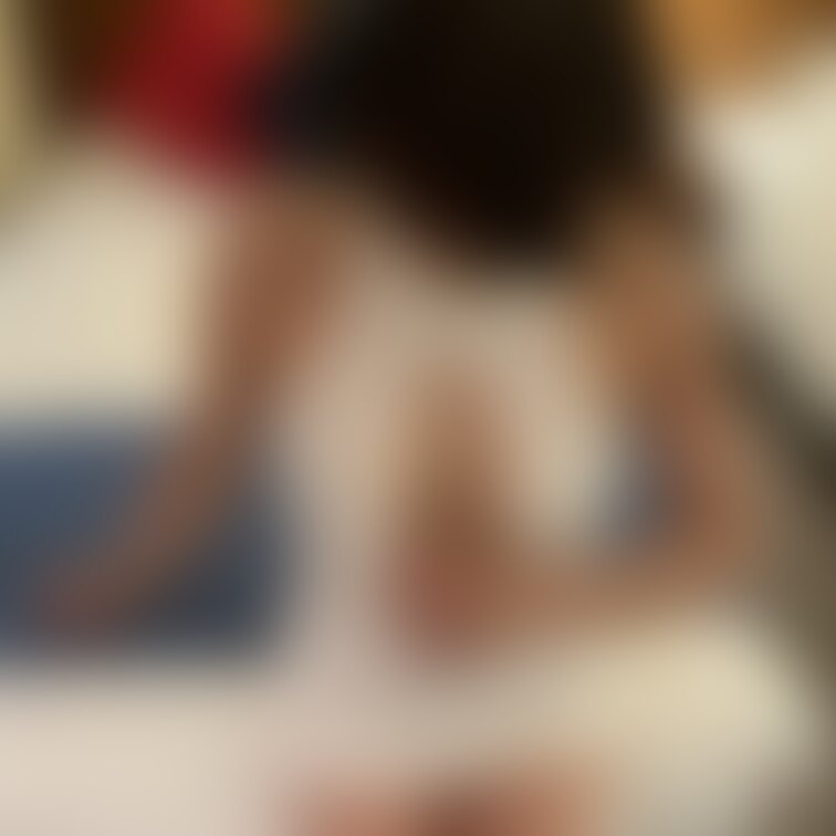 おっぱい、、透けてますよねぇ、、、
ayaのぉ、、エロ〜い、、真っ黒な、、
乳首、、、わかりますかぁ。。。