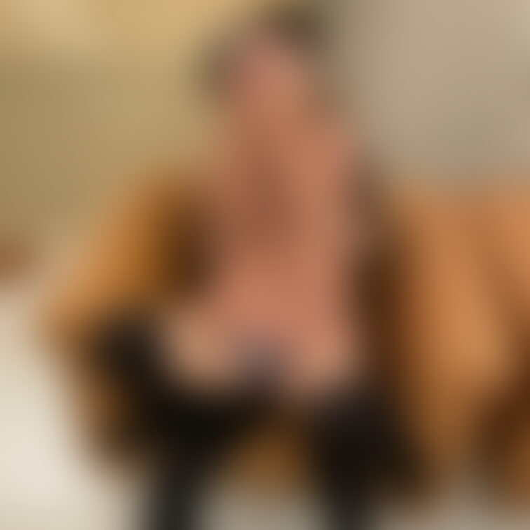 こんだけ隠してたらモザイクもいらないかな。
素顔を見たい方はぜひ ナ ン ネ で探して、リアルに出会いましょうね。