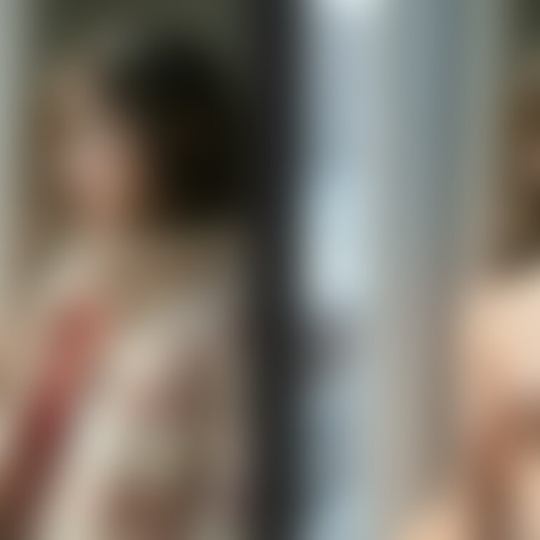 着衣と脱衣を並べた画像です 画像№1402 