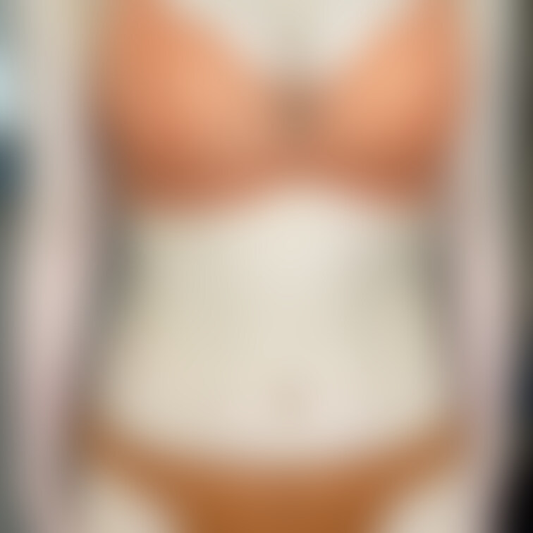 ❤️嫁ちゃんの下着姿❤️
 サイド・バックは別プランに掲載❤️