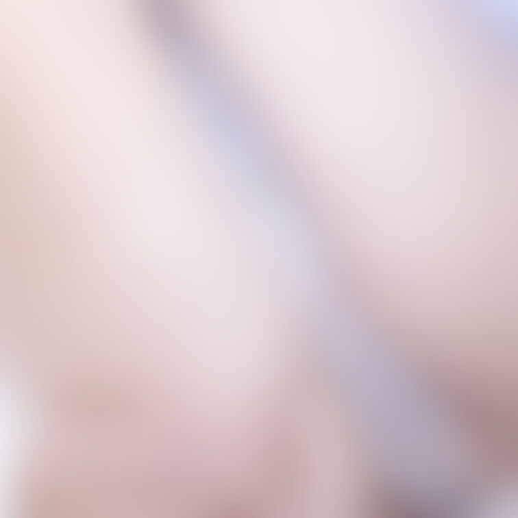 パンティめくって欲しいの？
おまんちゃん見えちゃう…🥺💕