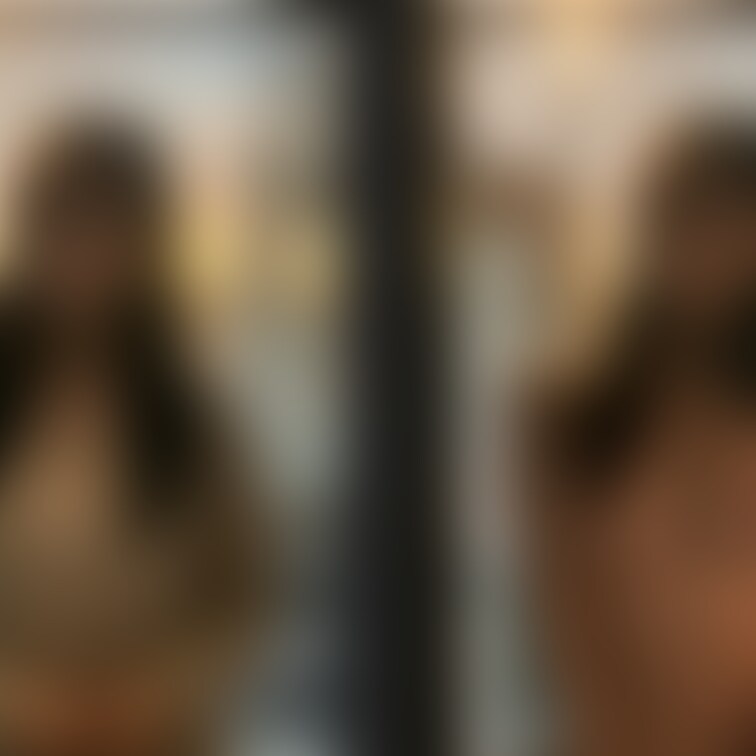 着衣と脱衣を並べた画像です。画像№118
