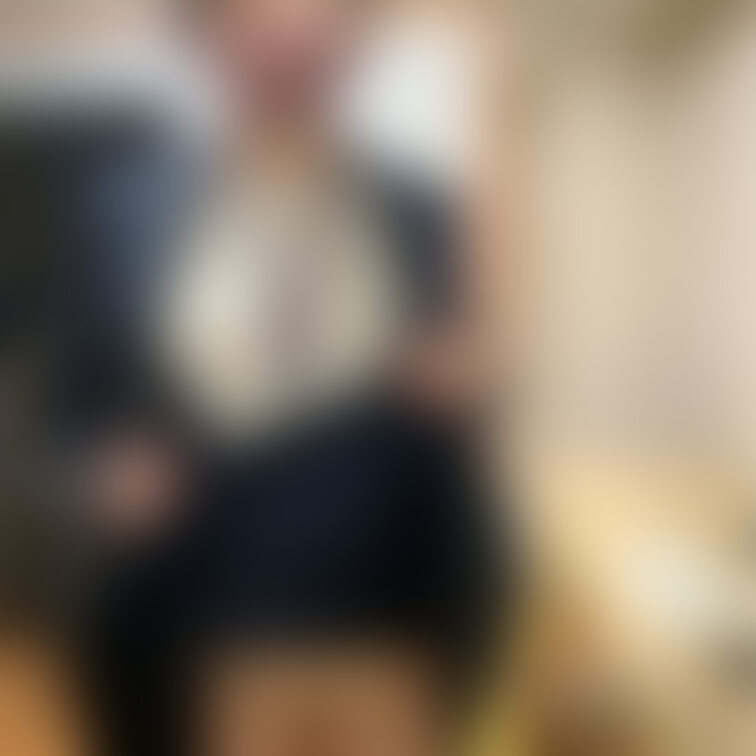 パンチラしました💦
顔出し無しです。