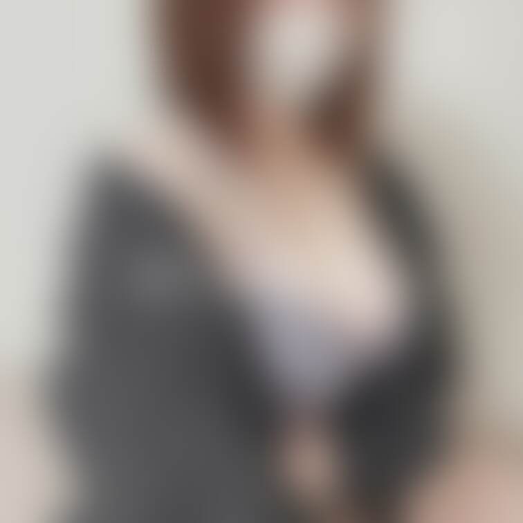 ［有料プラン］グレーの下着とカーディガン

乳、太もも、肩、すべてが肉肉しい😿
2枚目の自撮りだけいつものフィルタ