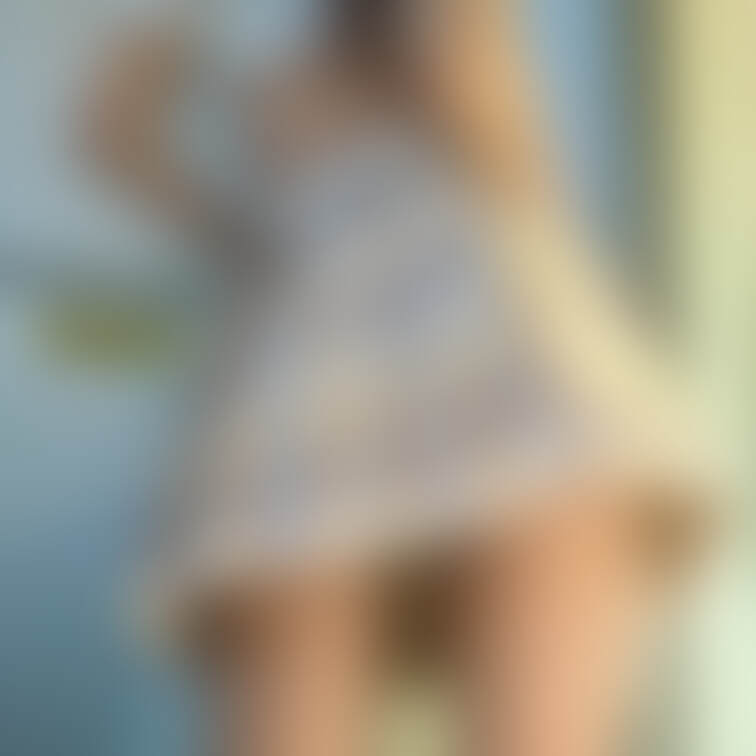 ベランダで何する💋？
What do you do on the balcony💋?
你在阳台上做什么💋？