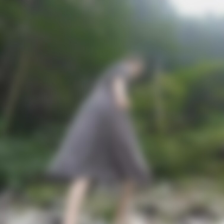外で
じょ〜💦💦💦

周りを気にしてる😅

そりゃそうだよ

それにしても
緑に囲まれて
気分転換！