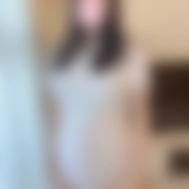 ぴちぴちの服😆