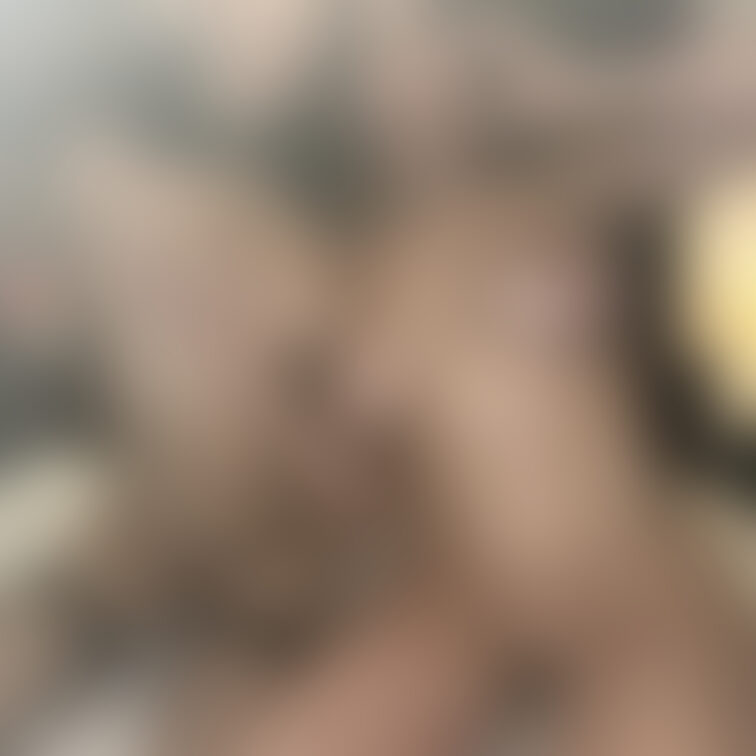 一緒に楽しも👅?
Have fun together 👅?
一起玩得开心吗👅?