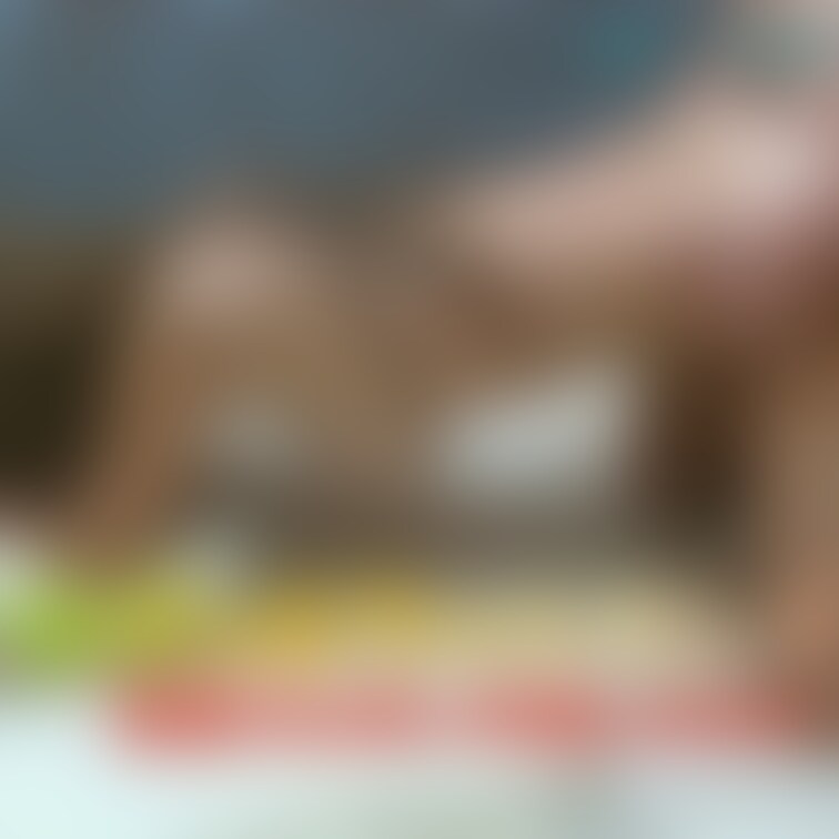 水着の日焼け跡が卑猥なギャルの中出し性行為動画が沢山有ります❣️
是非フォローして下さいね❤️