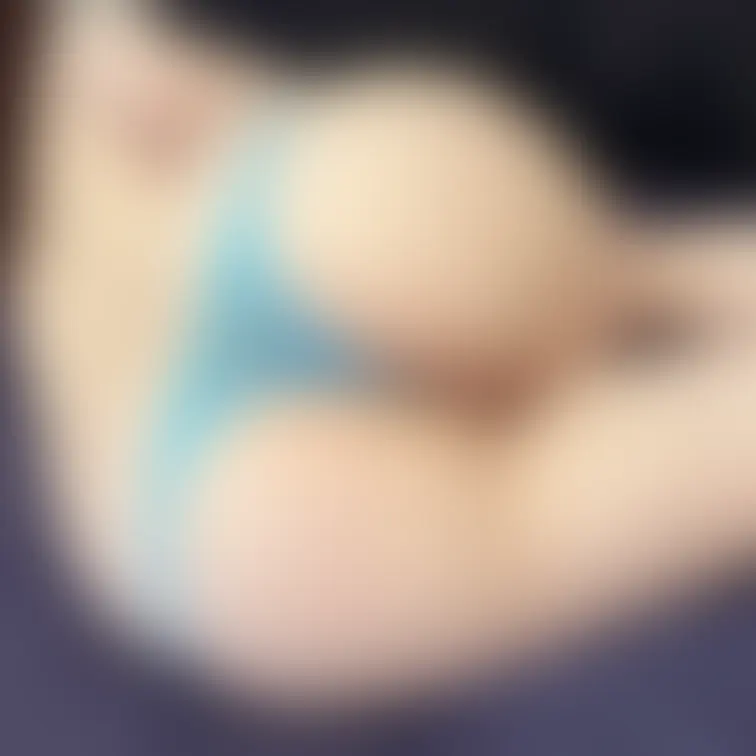 スケスケのローライズ、まん肉が丸見えです😘