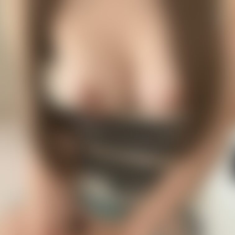 おまんことおっぱい出し自撮り💗