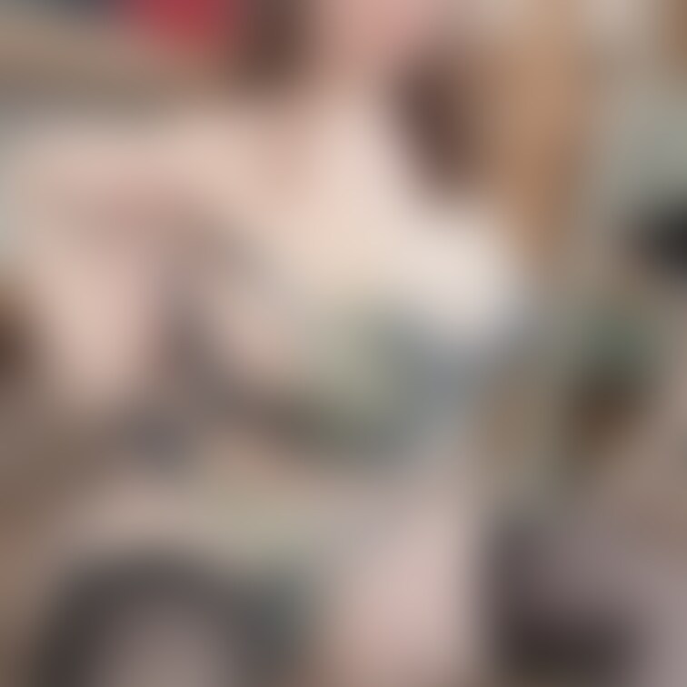 脱いで欲しいの？
どうしようかな？🤭